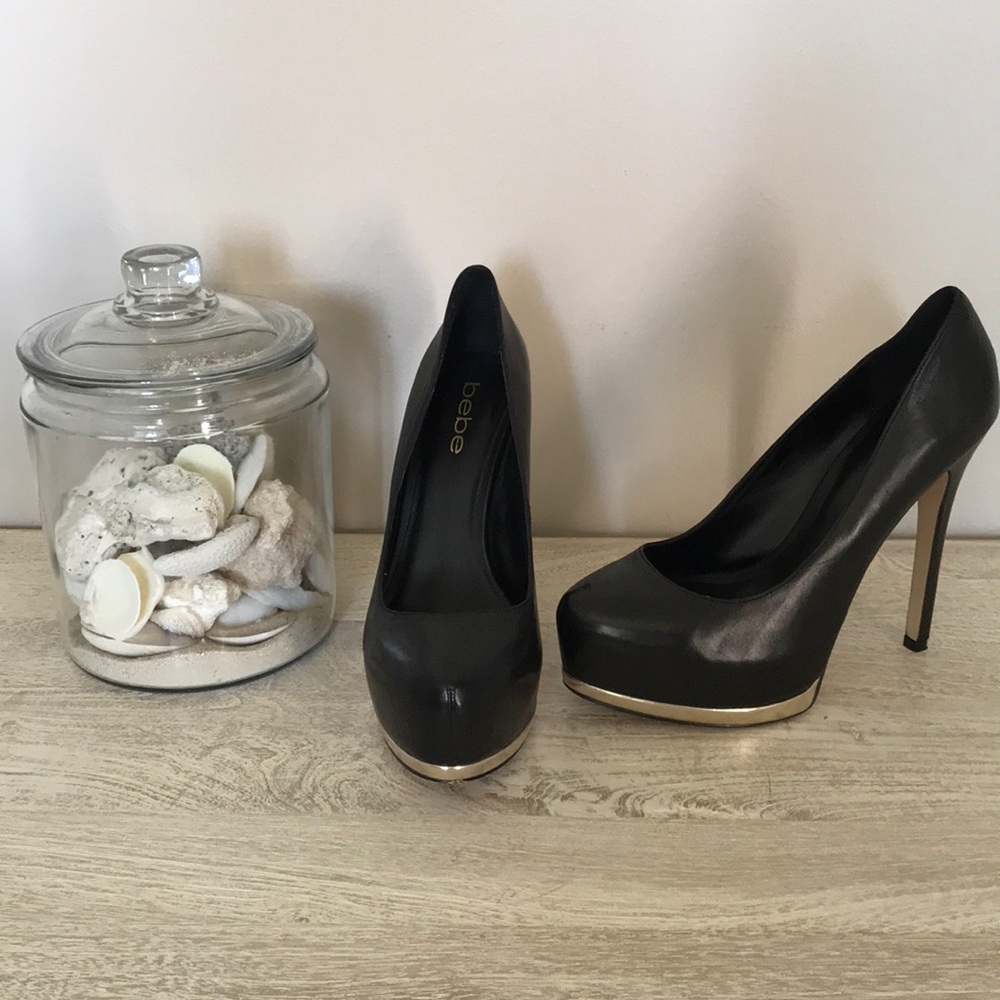 Bebe Pumps